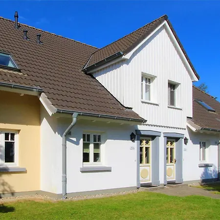 Seepferdchen, 25b, Haus Usedom 25b بيت للعطل